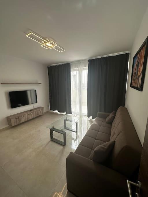 Duplex Penthouse In Gzira Sleeps 6 Apartman Kültér fotó